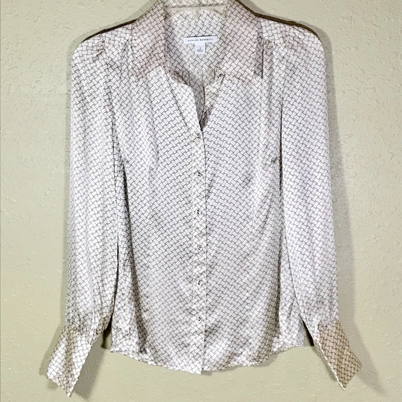 Banana Republic Tops - ⬇️$55 Banana Republic 100% Silk Long Sleeve